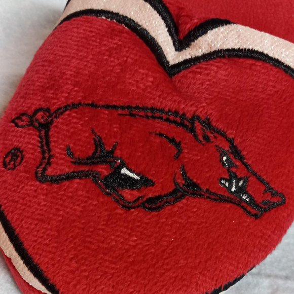 Arkansas Razorbacks woman's House slippers, red & white , Size 5-6 NCAA,SEC - Picture 2 of 4